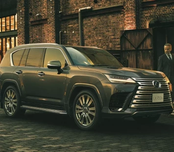 Lexus LX обрёл гибридную модификацию 700h и внедорожную версию Overtrail