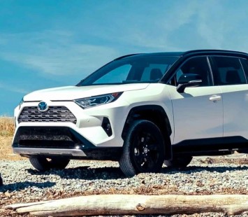 Самый популярный кроссовер Toyota: три главные претензии к нему со стороны владельцев