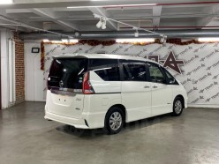 Nissan Serena 2.0 Highway Star V Selection 2018