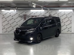 Toyota Voxy 1.8 Hybrid V 2016