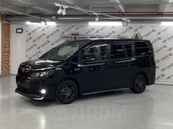 Toyota Voxy 1.8 Hybrid V 2016
