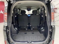 Toyota Voxy 1.8 Hybrid V 2016