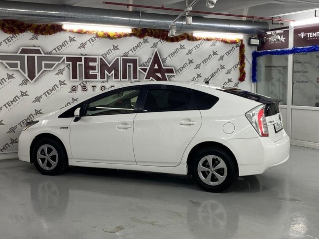 Toyota Prius 1.8 S 2012