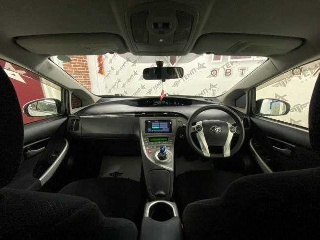 Toyota Prius 1.8 S 2012
