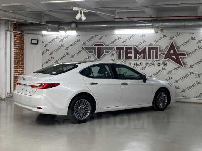Toyota Camry 2.0HG CVT Premium 2024