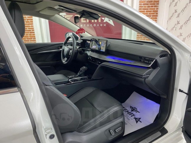 Toyota Camry 2.0HG CVT Premium 2024