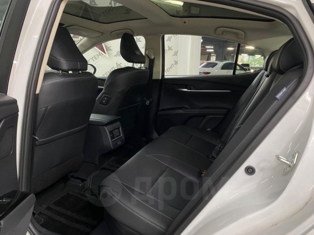 Toyota Camry 2.0HG CVT Premium 2024