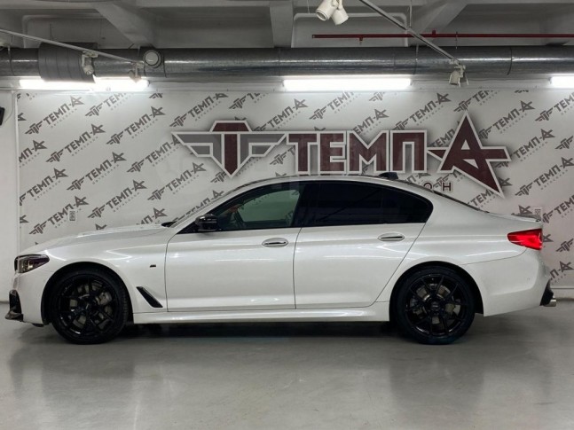 BMW 5-Series 530i Luxury 2017