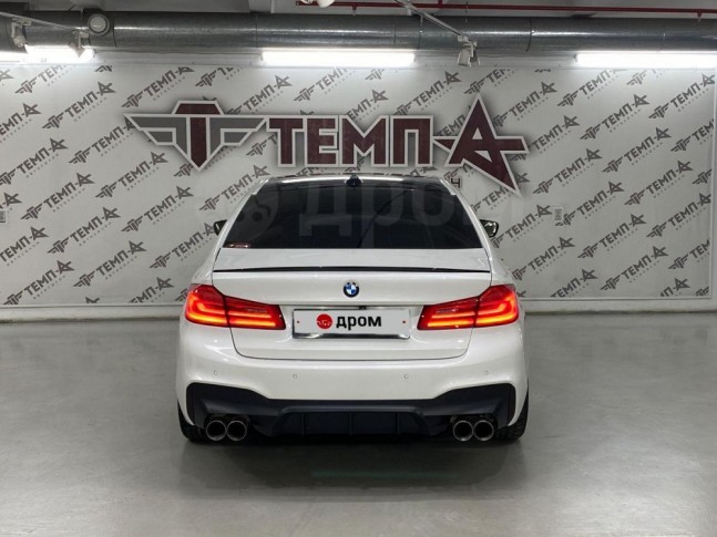 BMW 5-Series 530i Luxury 2017