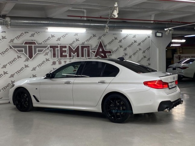 BMW 5-Series 530i Luxury 2017