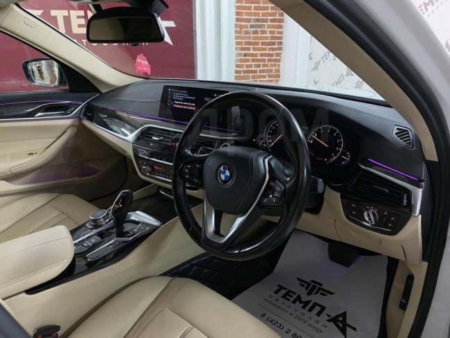 BMW 5-Series 530i Luxury 2017