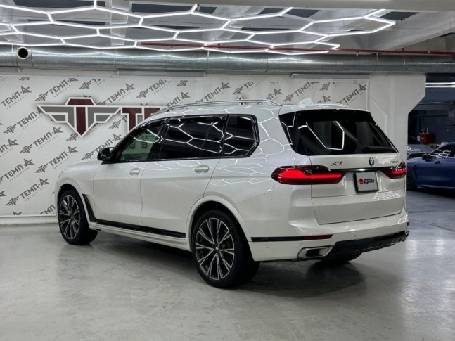 BMW X7 xDrive 35d Design Pure Excellence 7-seater 2020