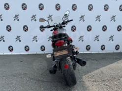 Moto Guzzi V9  2018
