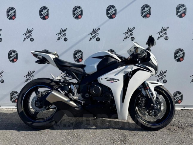 Honda CBR 1000RR Fireblade  2008