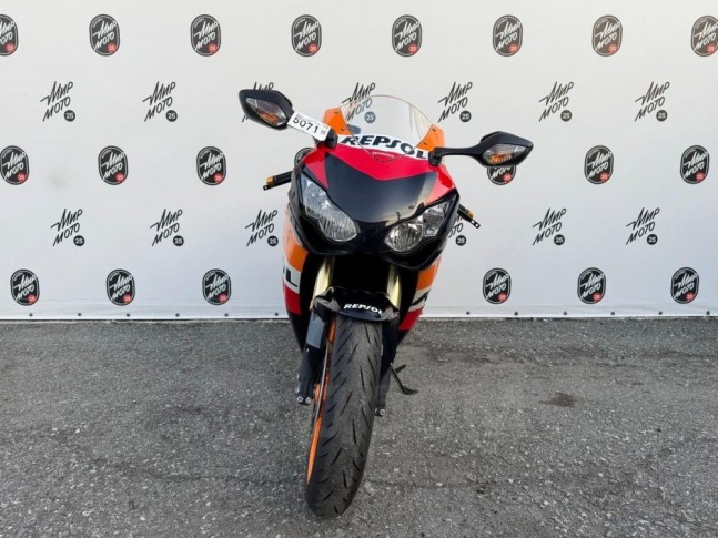 Honda CBR 1000RR Fireblade  2008