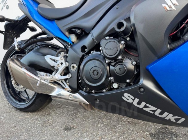 Suzuki GSX S1000F  2015