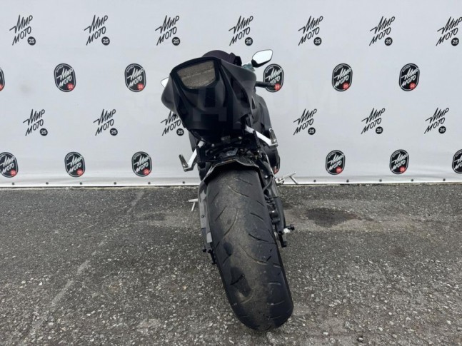 Honda CBR 1000RR Fireblade  2015