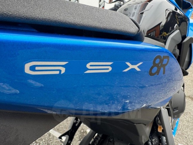Suzuki GSX-8R  2024