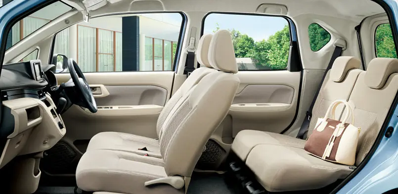Daihatsu MOVE Салон