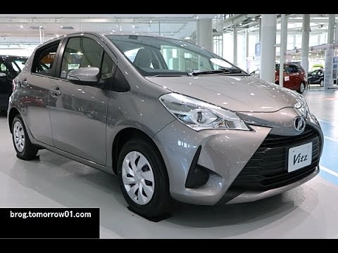 Toyota Vitz 2017, 1.0F, Smart Stop Package. Обзор экстерьера и интерьера.